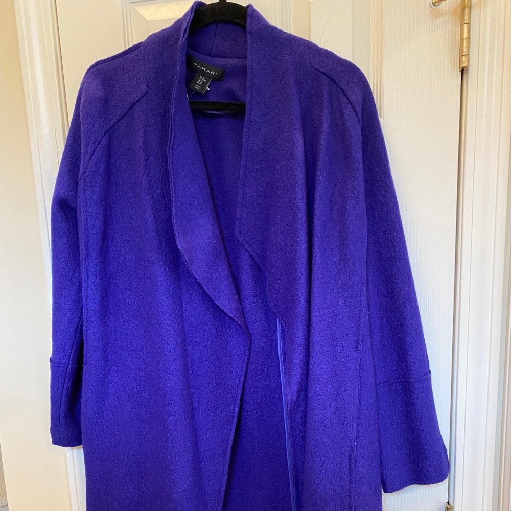 Gorgeous purple unlined Tahari coat